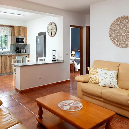 Aguaillo Landhuis *